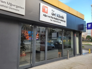 Gri Klinik Kadıköy - Diş Kliniği Dış Mekan